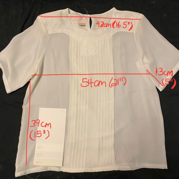 Jane Alexander Cream Short Sleeve Blouse with embroidered neckline and pleats - Picture 3 of 6